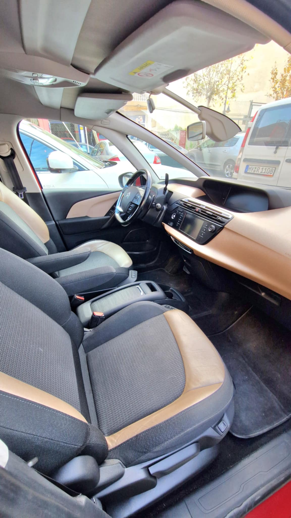 Citroen C4 Picasso nuoma Torreviejoje: kaina ir sąlygos