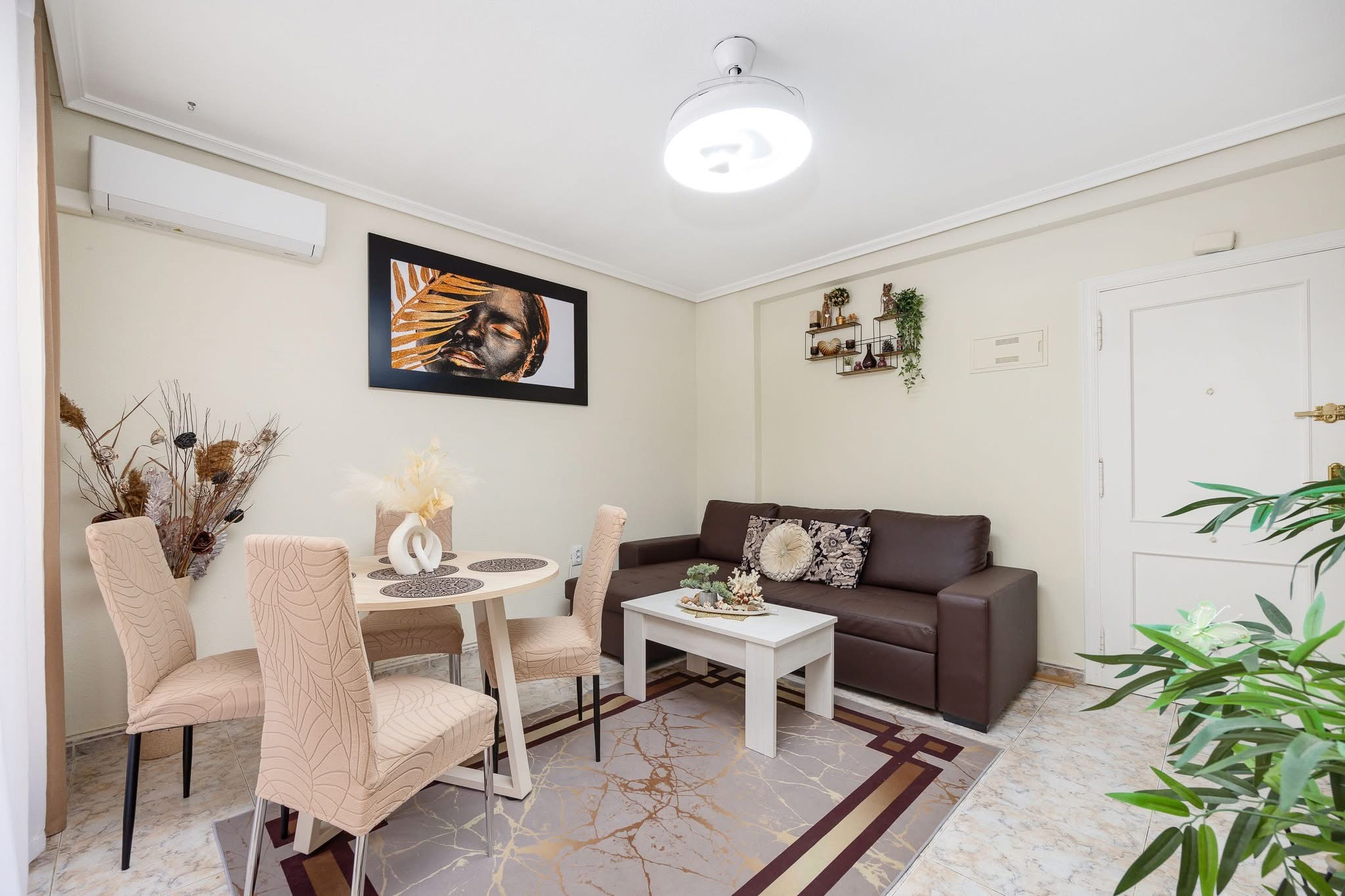 Alquilar Apartamento con 1 dormitorio en 67, Calle la Loma, Torrevieja