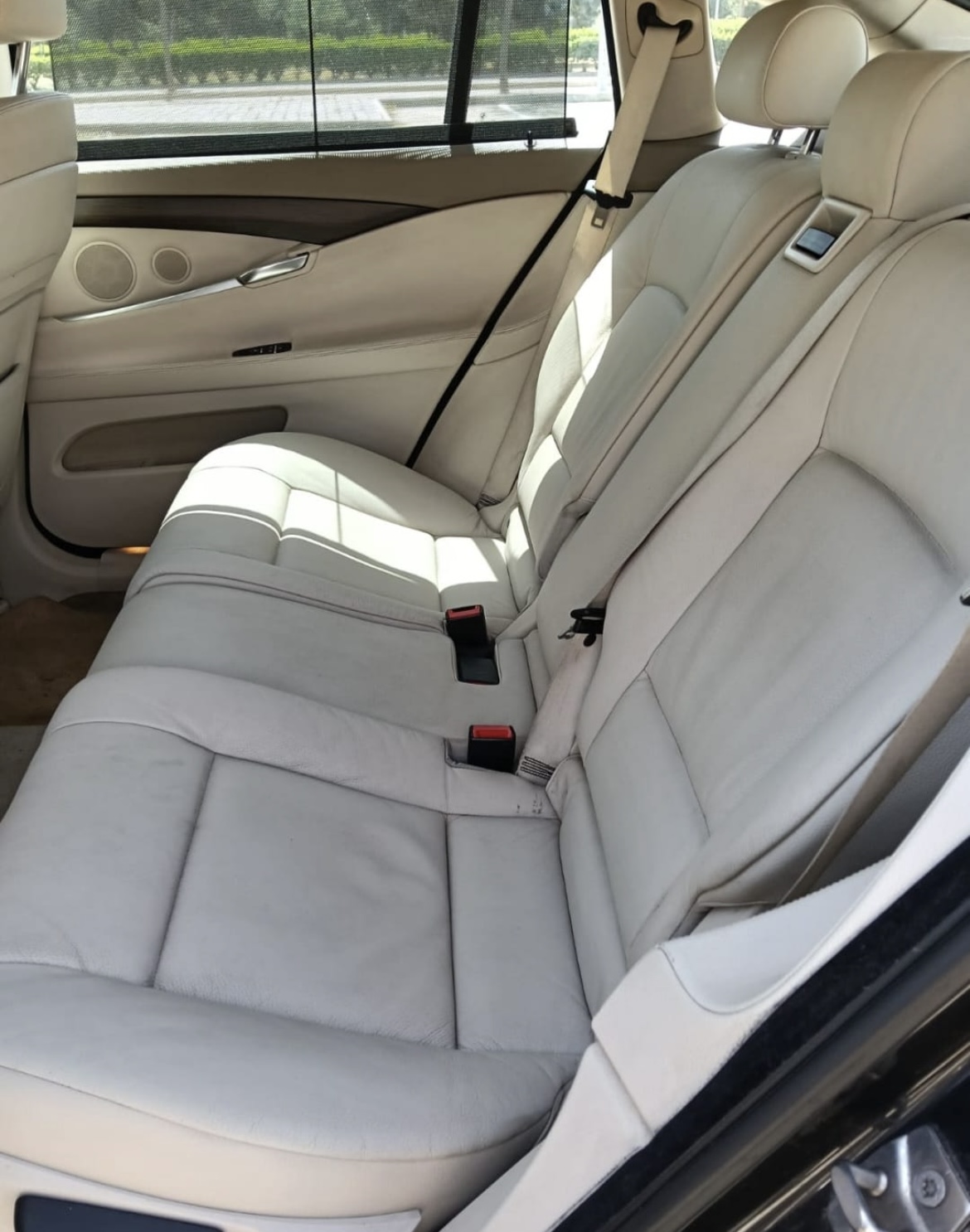 BMW 530 GT nuoma Torreviejoje: kaina ir sąlygos