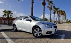 Alquiler de Chevrolet Cruize en Torrevieja: Precios y Condiciones