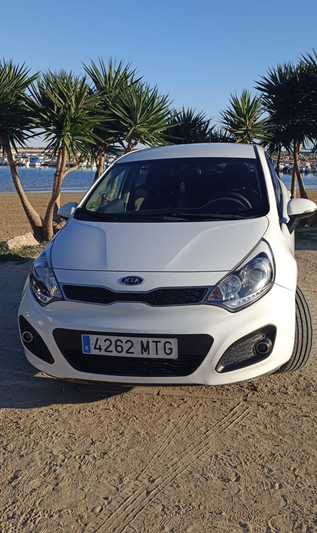Alquiler de KIA RIO en Torrevieja: Precios y Condiciones