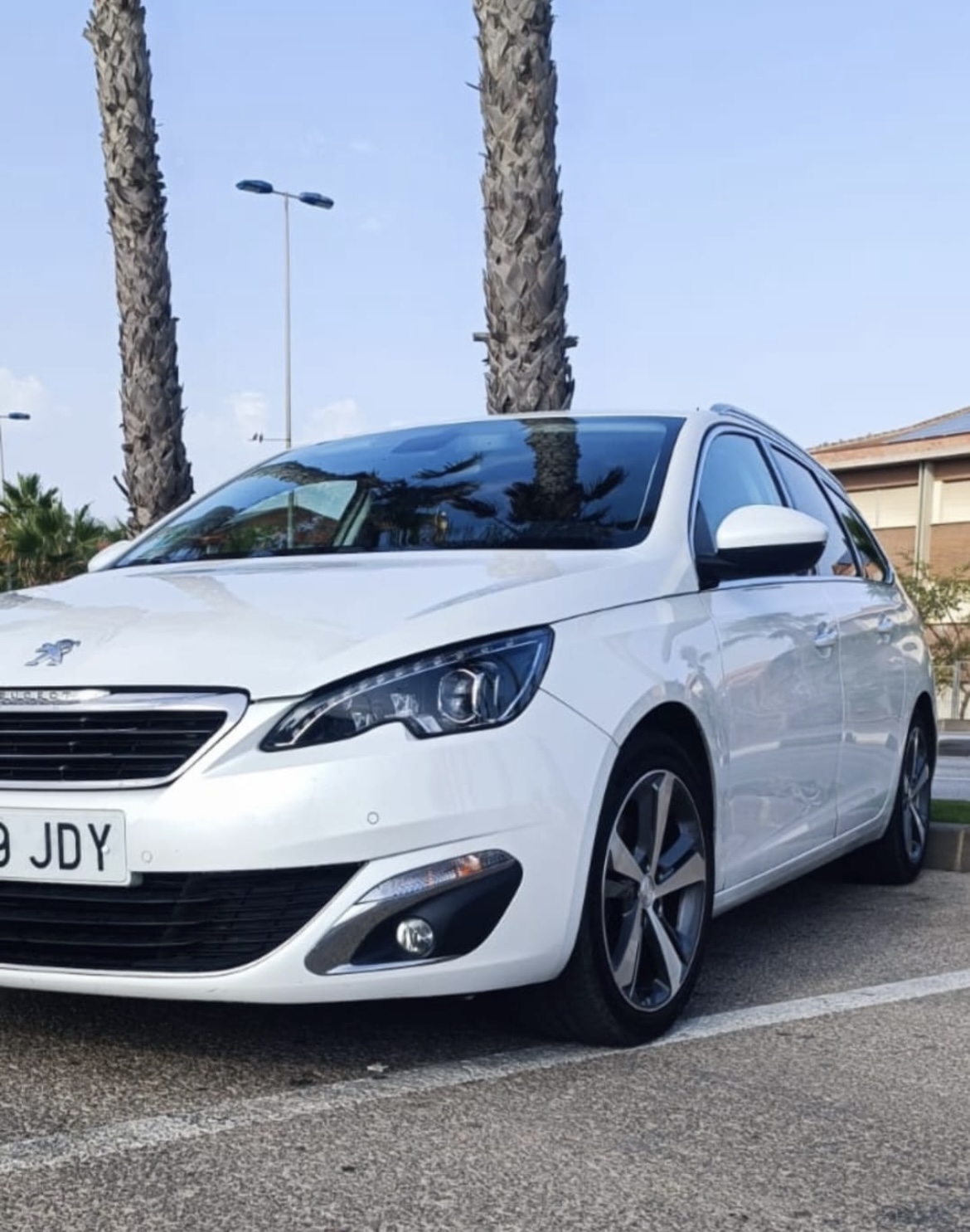 PEUGEOT 308 SW nuoma Torreviejoje: kaina ir sąlygos
