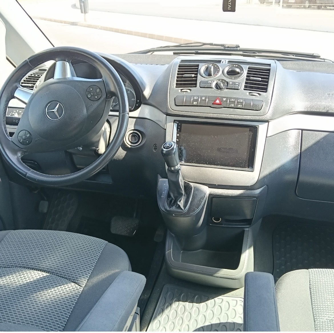 Alquiler de Mercedes-Benz Vito en Torrevieja: Precios y Condiciones