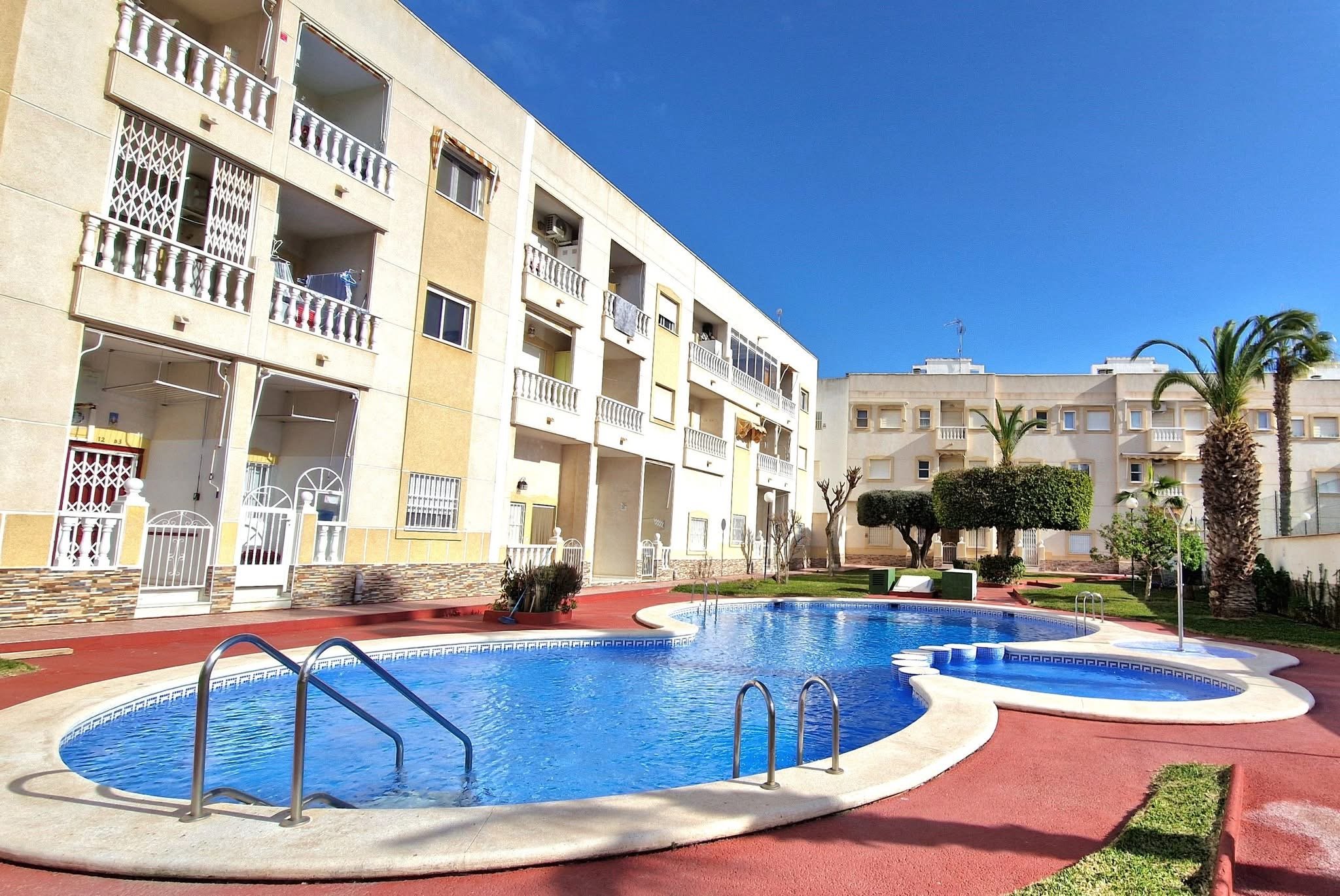 Alquilar Apartamento con 1 dormitorio en C.Patricio Zammit 69, Torrevieja
