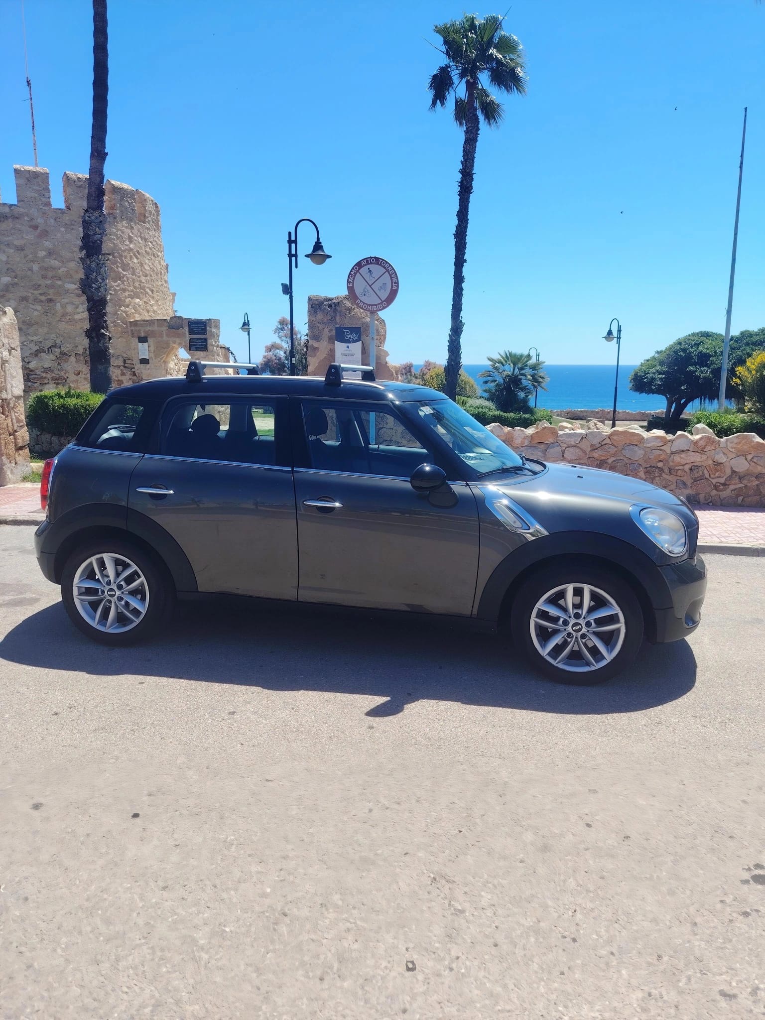 Аренда Mini CountryMan в Торревьехе: цена и условия