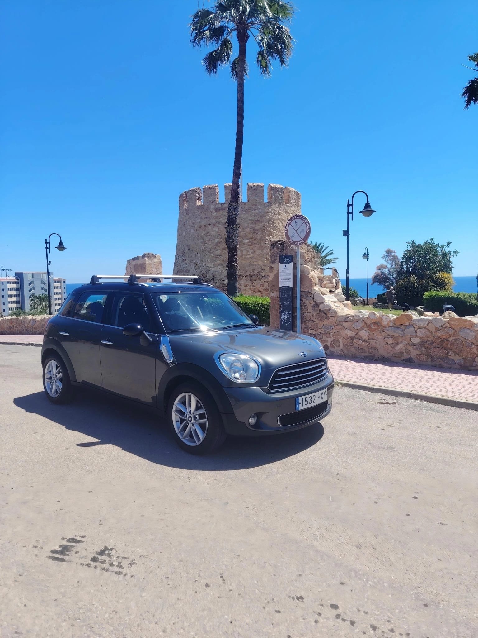 Аренда Mini CountryMan в Торревьехе: цена и условия