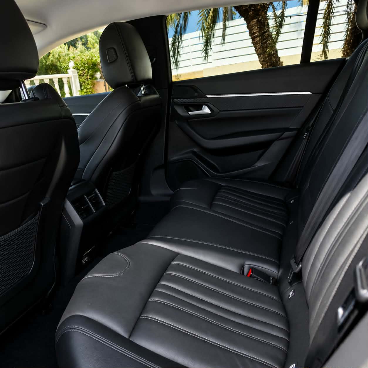Rent Peugeot 508SW in Torrevieja: Prices and Terms